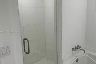 500 Brickell Ave, Miami, FL 33131 - Photo 6