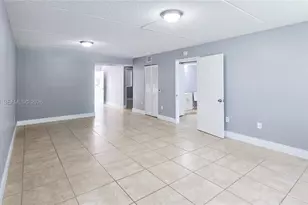 6065 NW 186th St, Hialeah, FL 33015 - Photo 2