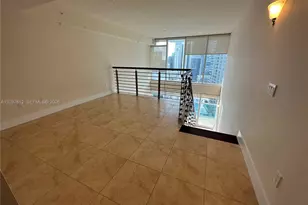 41 SE 5th St, Miami, FL 33131 - Photo 8