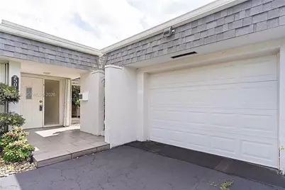 5010 Banyan Ln, Tamarac, FL 33319 - Photo 2
