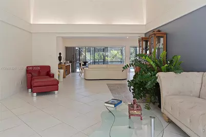 5010 Banyan Ln, Tamarac, FL 33319 - Photo 6