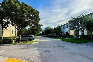 626 SW 3rd Ave, Pompano Beach, FL 33060 - Photo 28