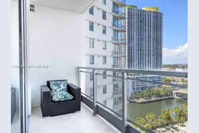 92 SW 3rd St #1908, Miami, FL 33130 - Photo 12