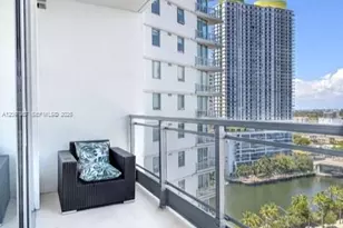 92 SW 3rd St, Miami, FL 33130 - Photo 12