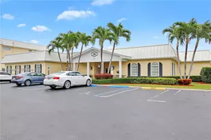 7 Colonial Club Dr, Boynton Beach, FL 33435 - Photo 38