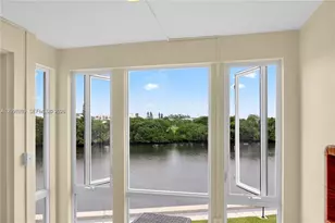 7 Colonial Club Dr, Boynton Beach, FL 33435 - Photo 4