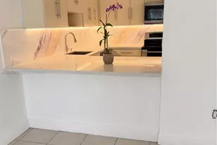 6930 Miami Gardens Dr, Hialeah, FL 33015 - Photo 2
