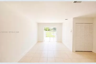 20674 NW 38th Ave, Miami Gardens, FL 33055 - Photo 4