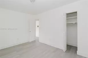 7021 NW 4th Ct, Miami, FL 33150 - Photo 12