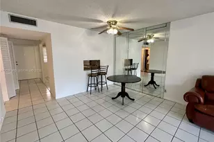3051 NW 46th Ave, Lauderdale Lakes, FL 33313 - Photo 8