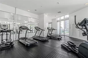 350 S Miami Ave, Miami, FL 33130 - Photo 30