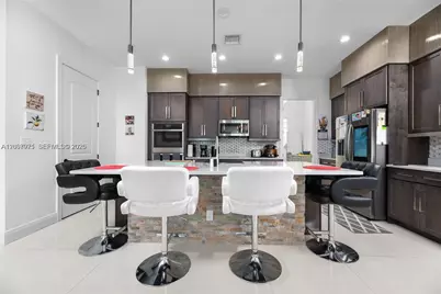 8475 NW 39th Ct, Coral Springs, FL 33065 - Photo 8