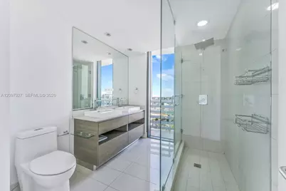 460 NE 28th St #3301, Miami, FL 33137 - Photo 16