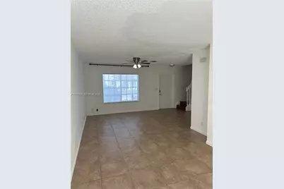 1435 SW 48th Ter, Deerfield Beach, FL 33442 - Photo 4