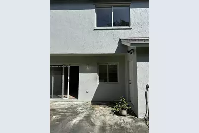 1435 SW 48th Ter, Deerfield Beach, FL 33442 - Photo 6