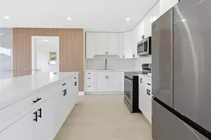 701 NW 176th Terrace, Miami Gardens, FL 33169 - Photo 8