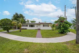 701 NW 176th Terrace, Miami Gardens, FL 33169 - Photo 10