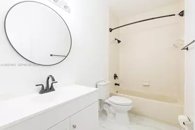 1663 SE 27th Dr #208, Homestead, FL 33035 - Photo 10