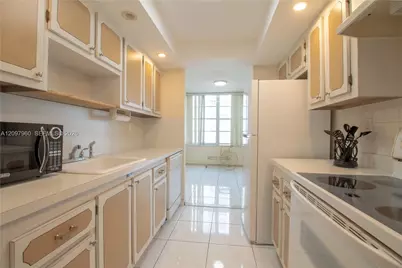 230 174th St #911, Sunny Isles Beach, FL 33160 - Photo 10