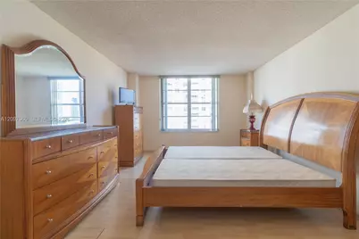 230 174th St #911, Sunny Isles Beach, FL 33160 - Photo 16