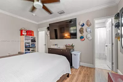 111 NW 24th Ave, Miami, FL 33125 - Photo 18