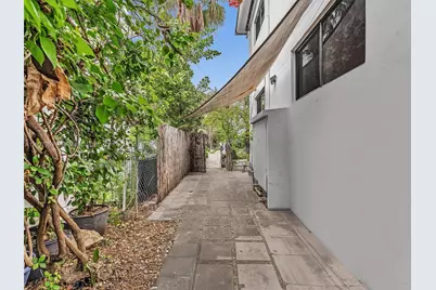 1410 16th St #2, Miami Beach, FL 33139 - Photo 36