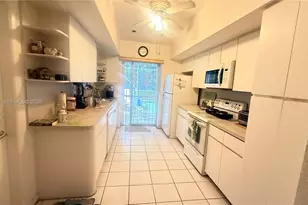 9325 SW 178th Terrace, Palmetto Bay, FL 33157 - Photo 2