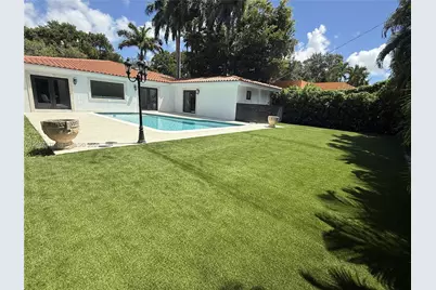 1320 Alhambra Cir, Coral Gables, FL 33134 - Photo 4
