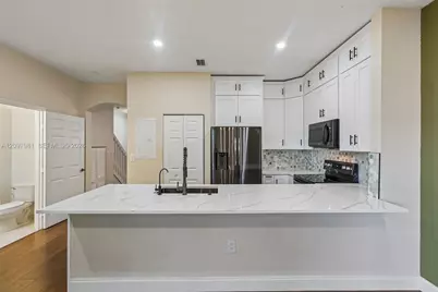 8944 SW 19th St #907, Miramar, FL 33025 - Photo 10