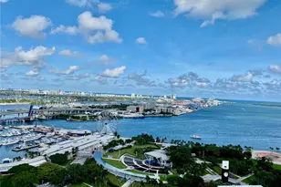 253 NE 2nd St, Miami, FL 33132 - Photo 2