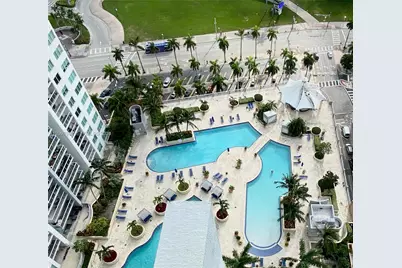 253 NE 2nd St #3007, Miami, FL 33132 - Photo 6