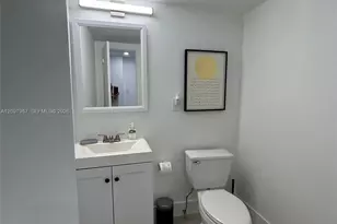 19390 Collins Ave, Sunny Isles Beach, FL 33160 - Photo 10