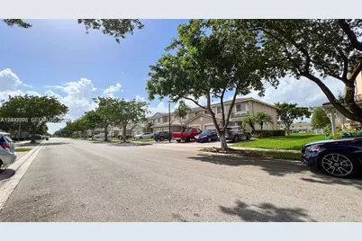 8974 Lancaster St, Tamarac, FL 33321 - Photo 26