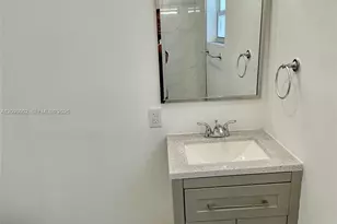 5711 NW 28th St, Lauderhill, FL 33313 - Photo 18