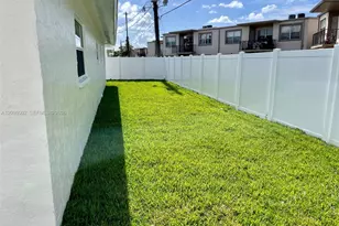 5711 NW 28th St, Lauderhill, FL 33313 - Photo 24