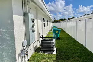 5711 NW 28th St, Lauderhill, FL 33313 - Photo 26