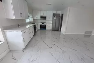8516 Beekman Dr, Miramar, FL 33025 - Photo 6
