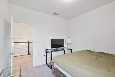 8110 NW 104th Ct, Doral, FL 33178 - Photo 10
