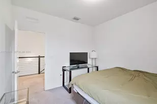 8110 NW 104th Ct, Doral, FL 33178 - Photo 10