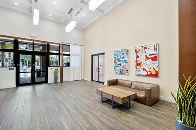 8110 NW 104th Ct, Doral, FL 33178 - Photo 28