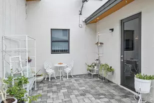 8110 NW 104th Ct, Doral, FL 33178 - Photo 18