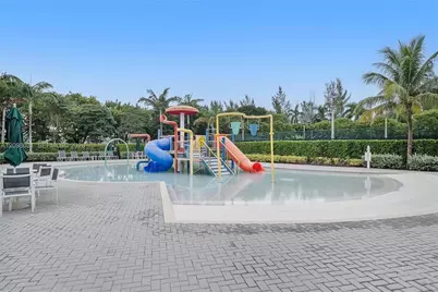 8110 NW 104th Ct, Doral, FL 33178 - Photo 34