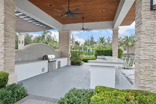8110 NW 104th Ct, Doral, FL 33178 - Photo 36