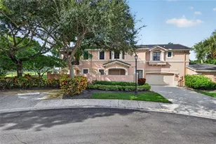 2737 Center Ct Dr, Weston, FL 33332 - Photo 4