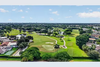 9901 Fairway Cove Ln, Plantation, FL 33324 - Photo 50