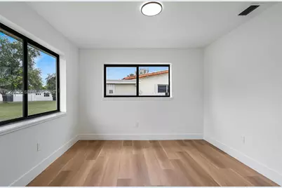 1700 SW 71st Ct, Miami, FL 33155 - Photo 6