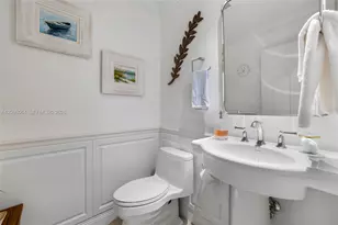 4107 Carriage Dr, Pompano Beach, FL 33069 - Photo 18