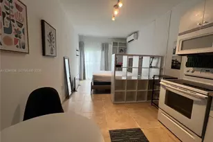 446 SW 3rd St, Miami, FL 33130 - Photo 2