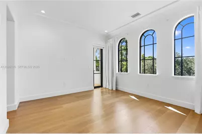 555 Santander Avenue #V4, Coral Gables, FL 33134 - Photo 16