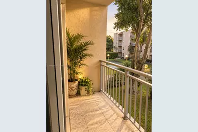 4713 NW 7th St #204-1, Miami, FL 33126 - Photo 4